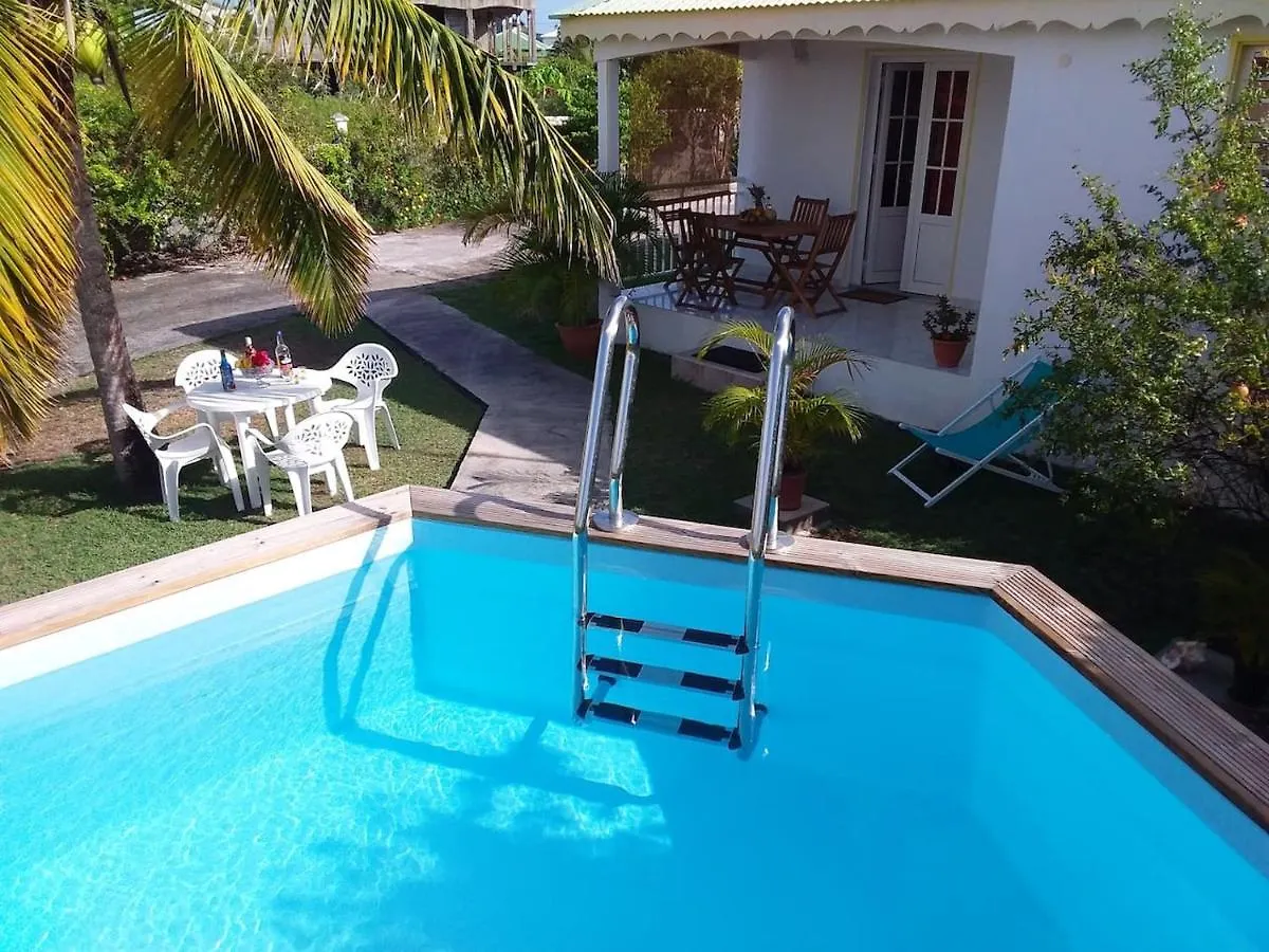 Maison Chaleureuse A Le Moule Avec Piscine Partagee Guadalupa